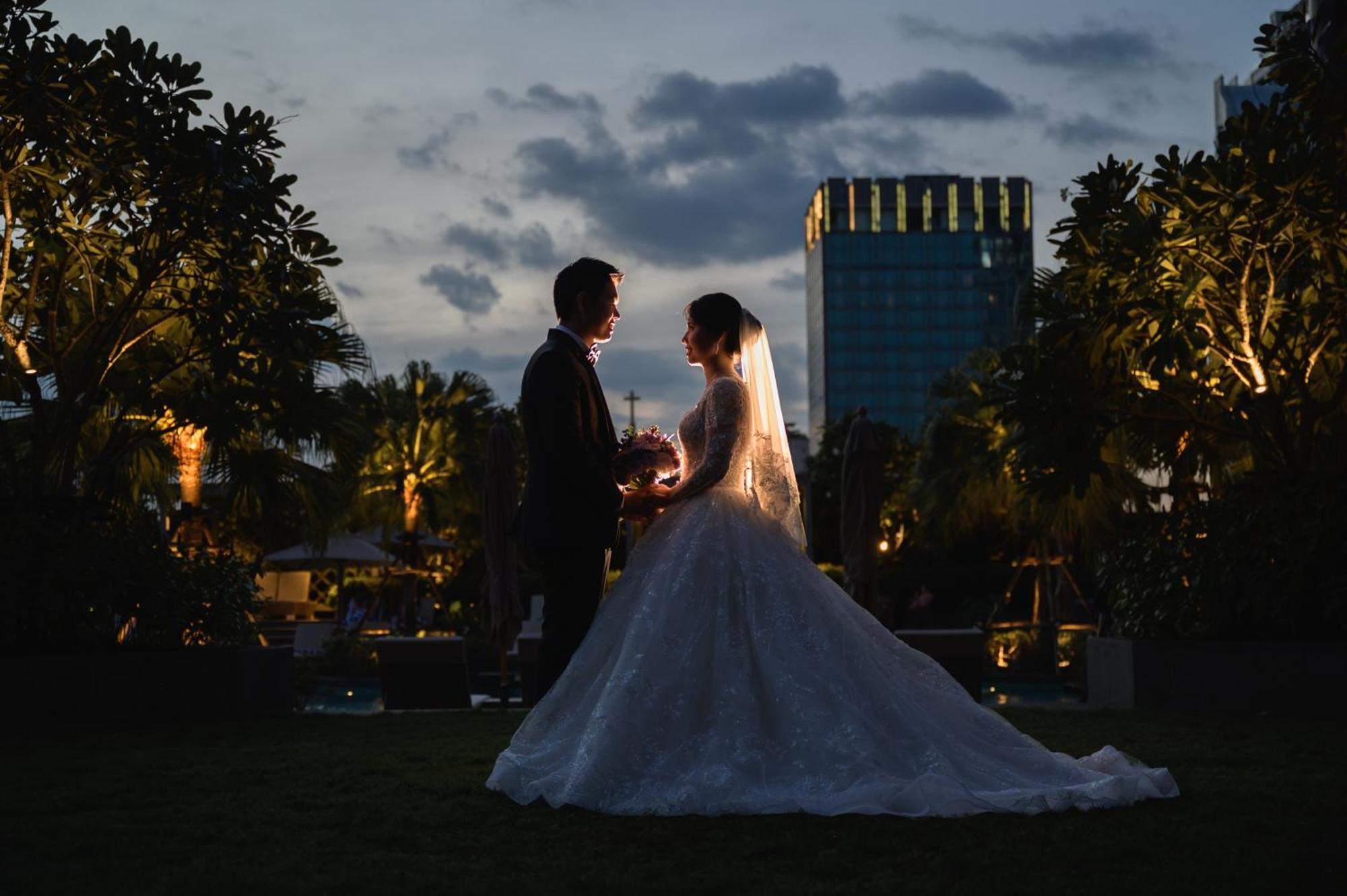 Chatrium Grand Бангкок Экстерьер фото A Thai wedding